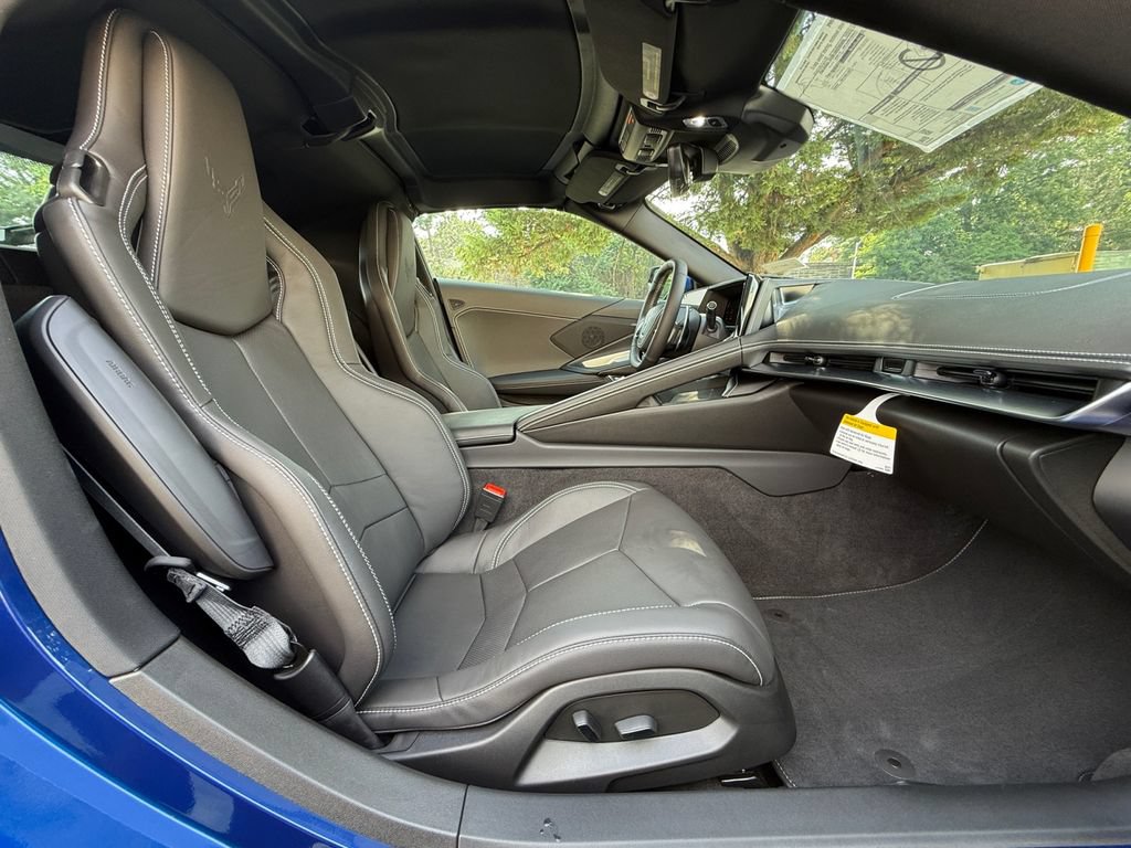 2027 Chevrolet Corvette 1LT - Photo 24