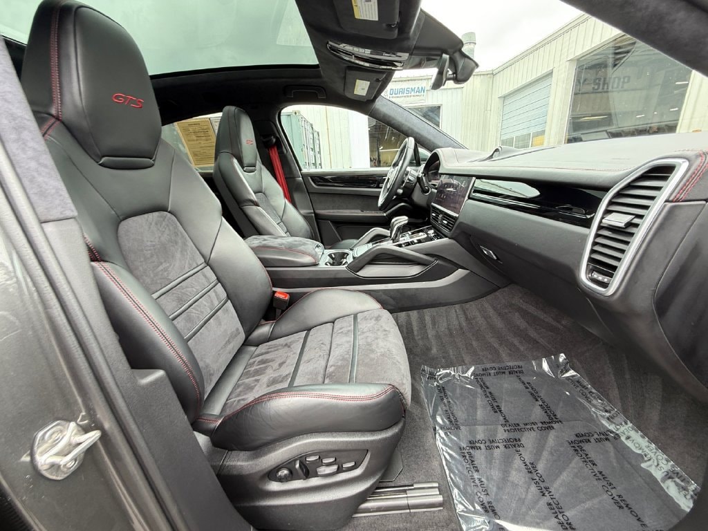 2023 Porsche Cayenne Coupe GTS - Photo 26