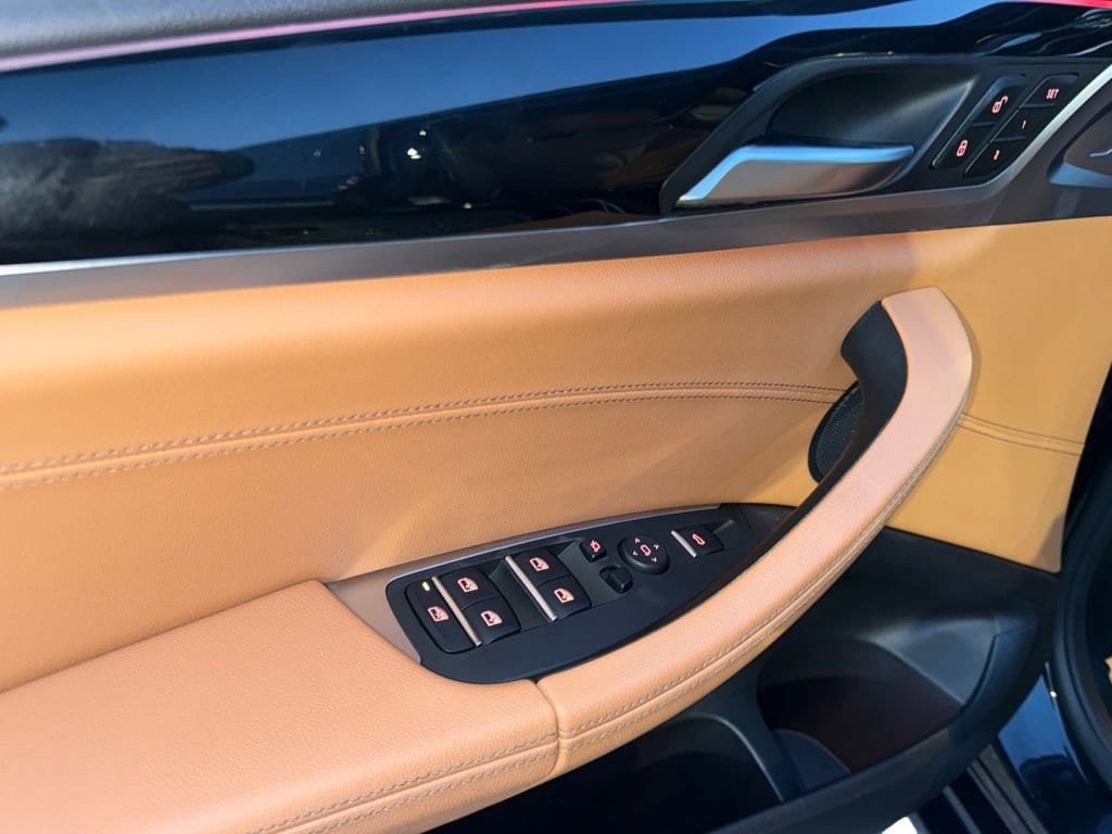 2022 BMW X4 30i - Photo 11