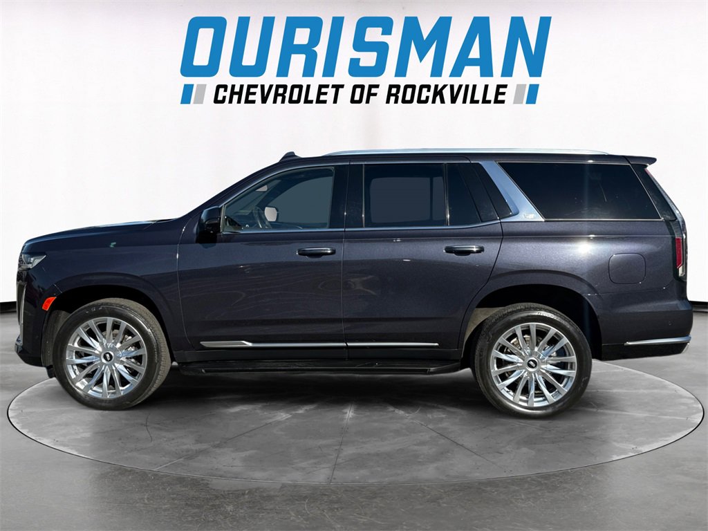 2023 Cadillac Escalade Premium Luxury photo 2