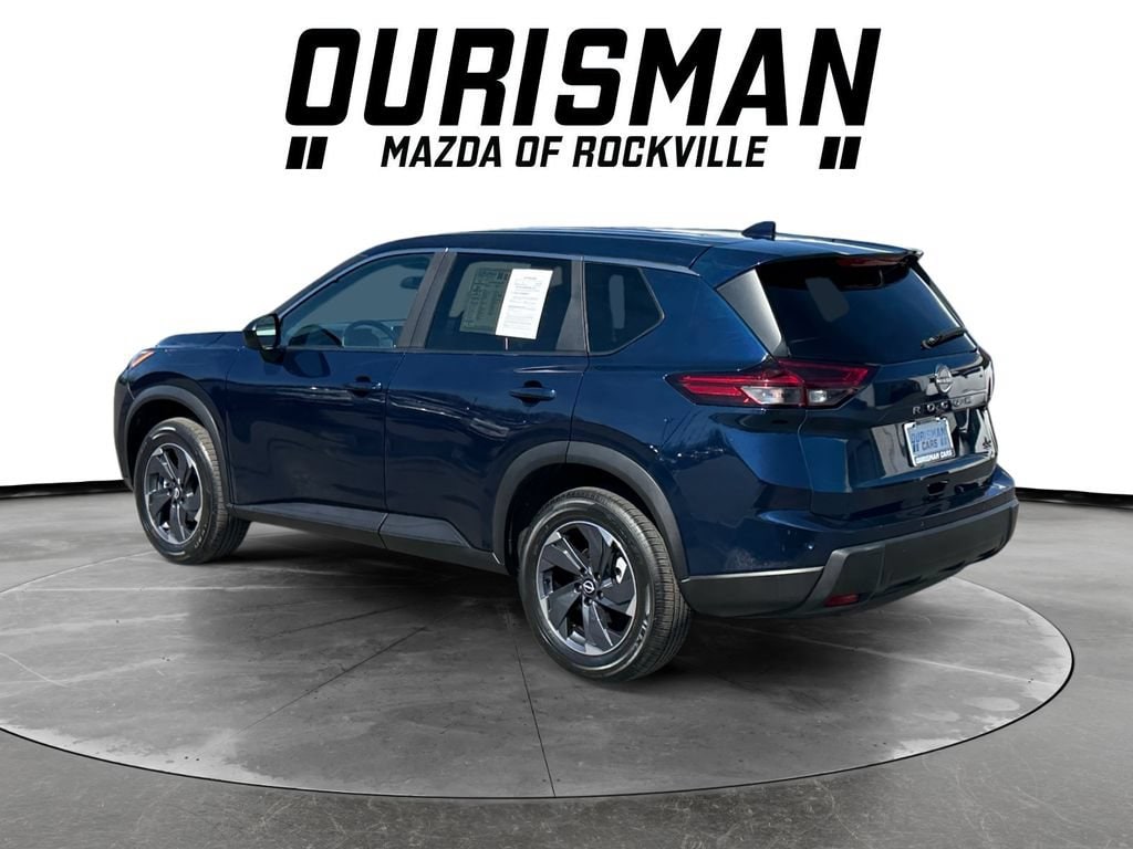 2024 Nissan Rogue SV - Photo 4