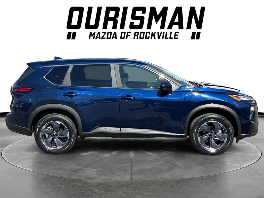 2024 Nissan Rogue SV - Photo 7