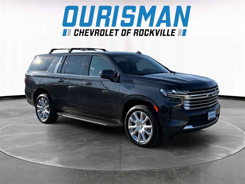 2023 Chevrolet Suburban High Country's photo