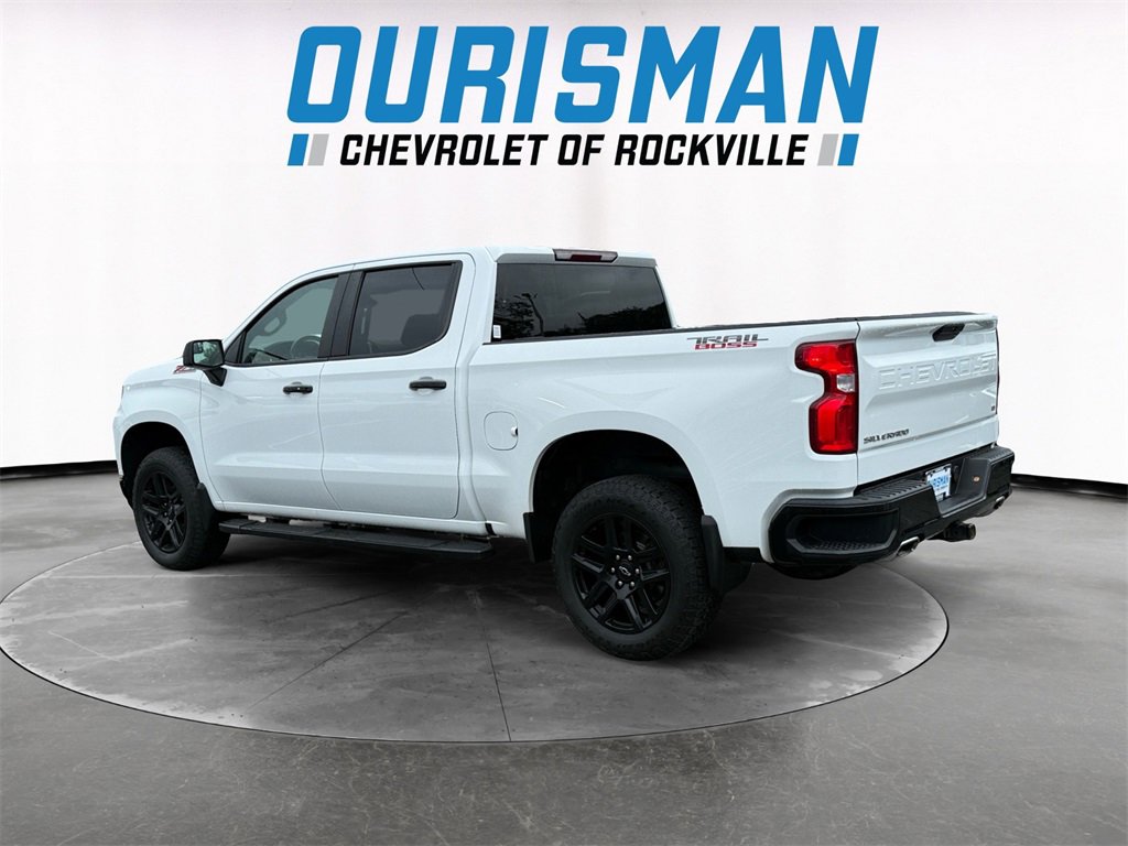 2022 Chevrolet Silverado 1500 LT Trail Boss photo 2