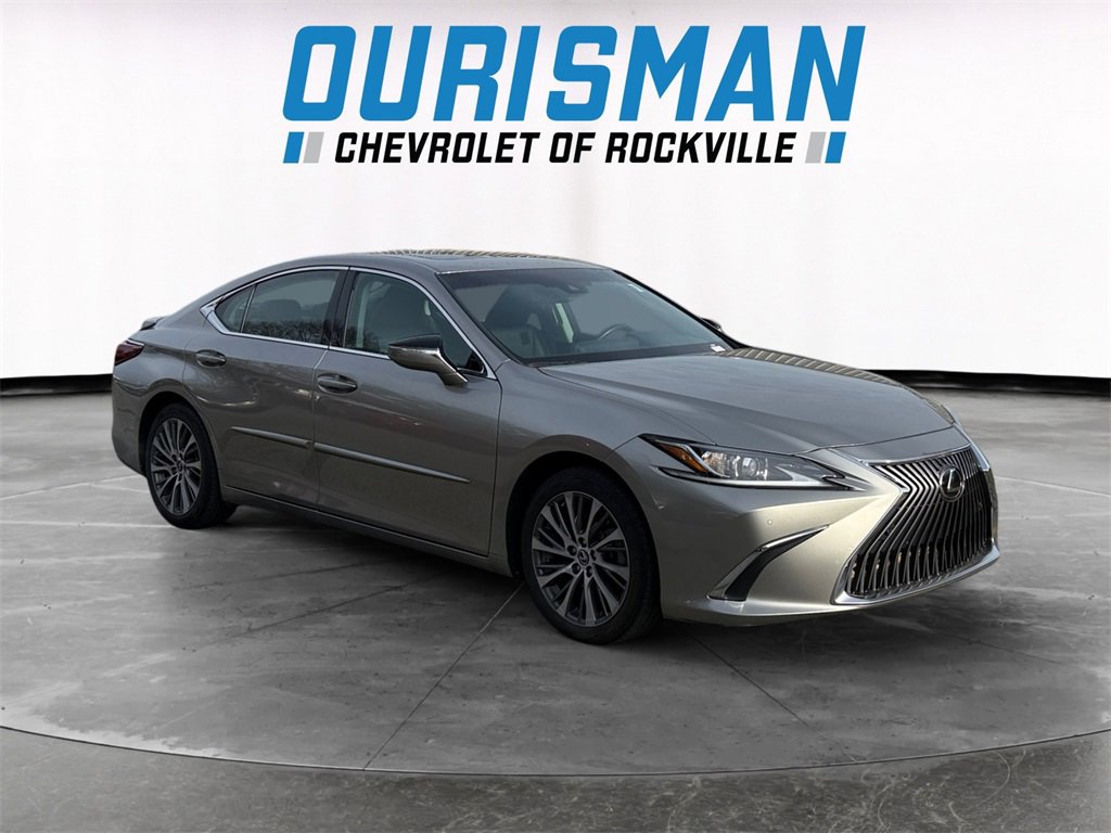 2021 Lexus ES 350's photo