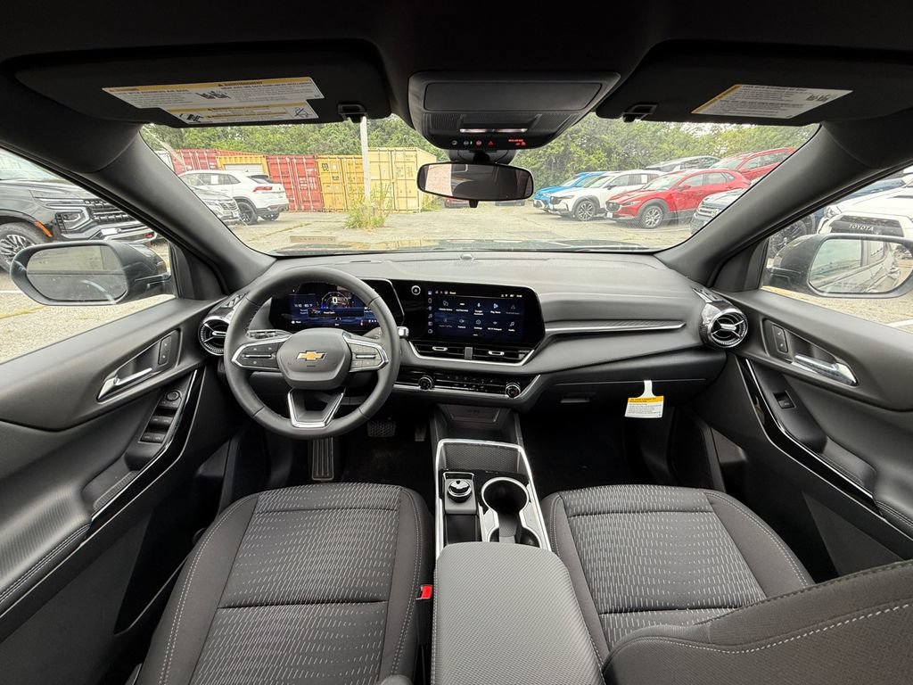 2027 Chevrolet Equinox LT - Photo 20