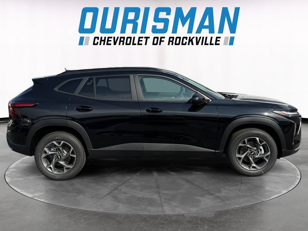 2026 Chevrolet Trax LT - Photo 7