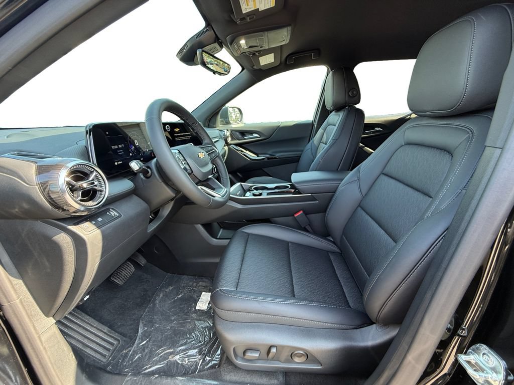 2027 Chevrolet Equinox LT - Photo 9