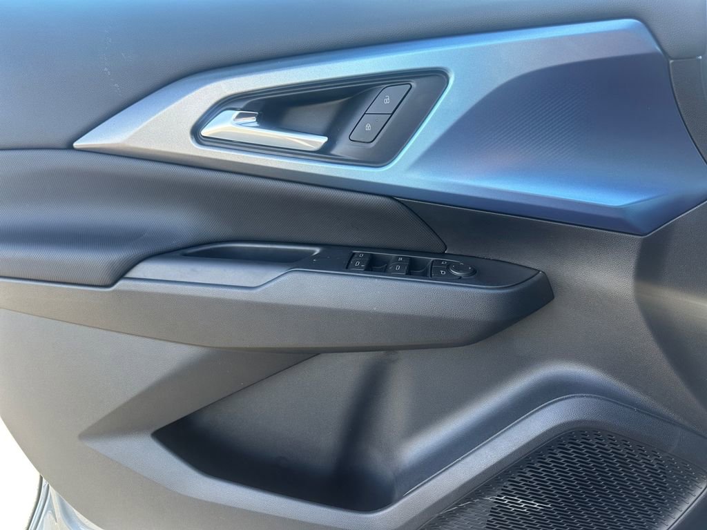 2026 Chevrolet Equinox EV 2LT - Photo 11