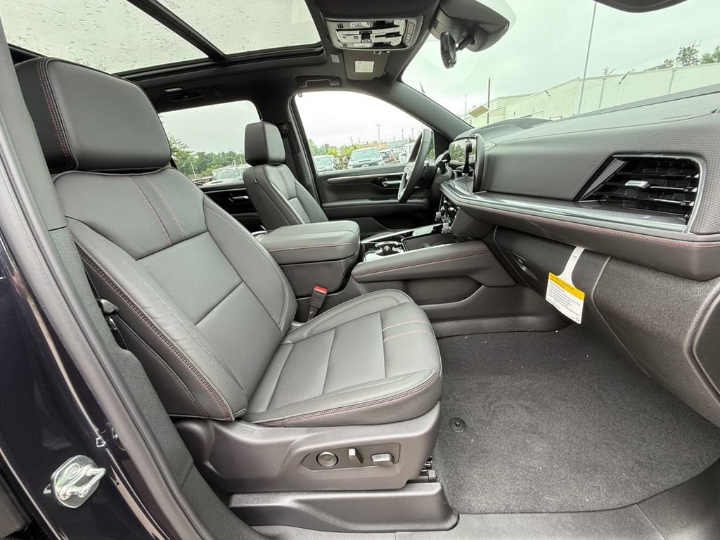 2026 Chevrolet Suburban RST - Photo 27