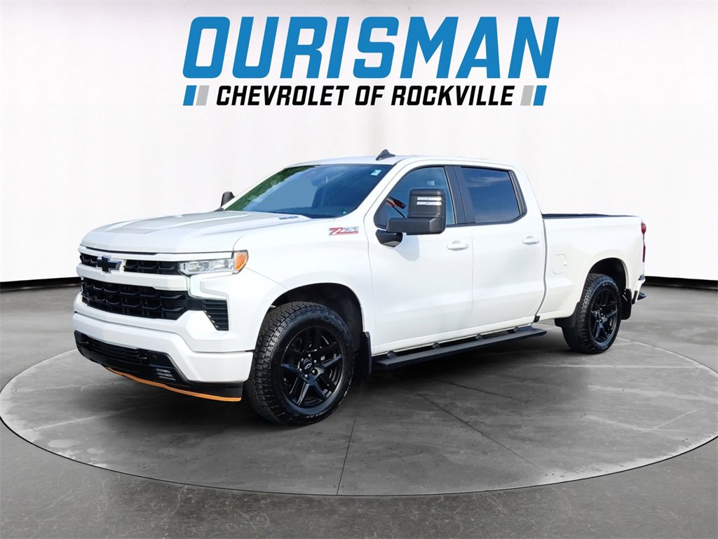 2023 Chevrolet Silverado 1500 RST photo 2