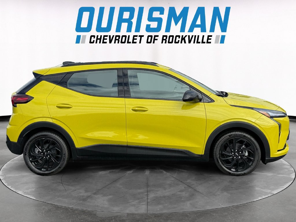 2027 Chevrolet Bolt RS - Photo 6