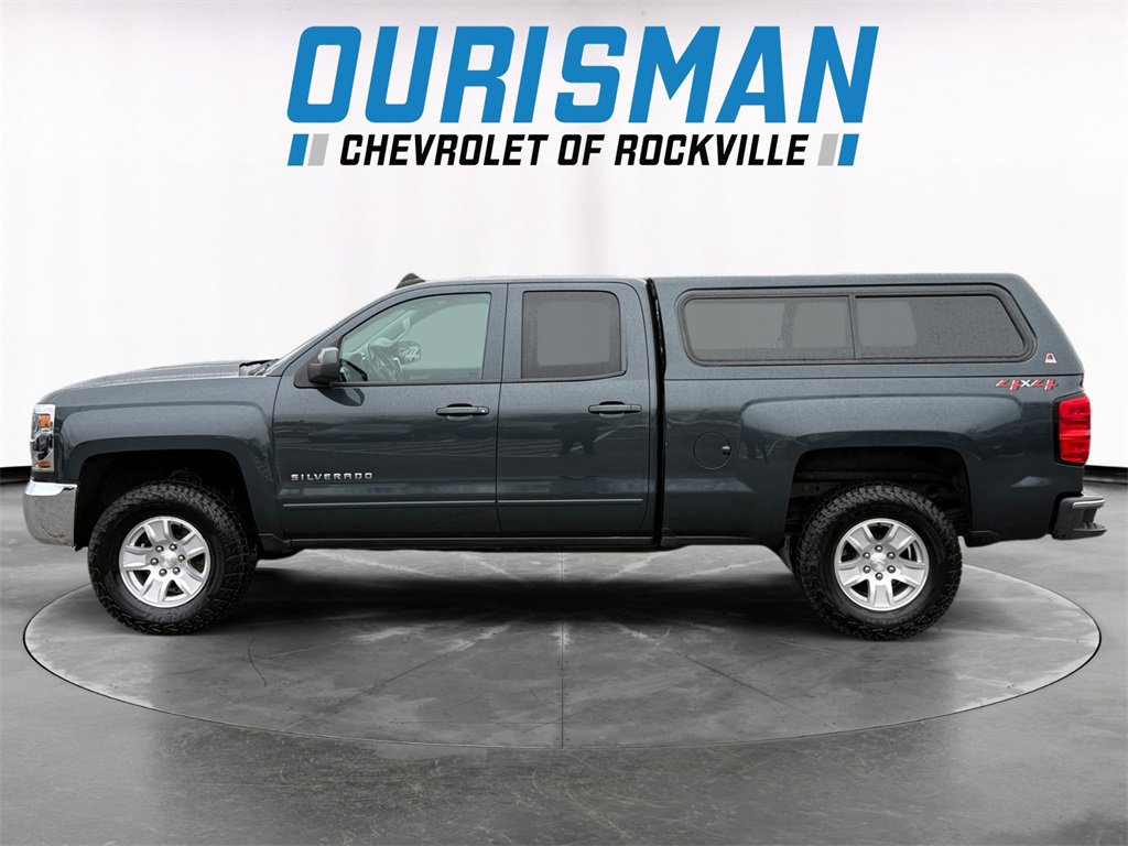 2018 Chevrolet Silverado 1500 LT photo 2