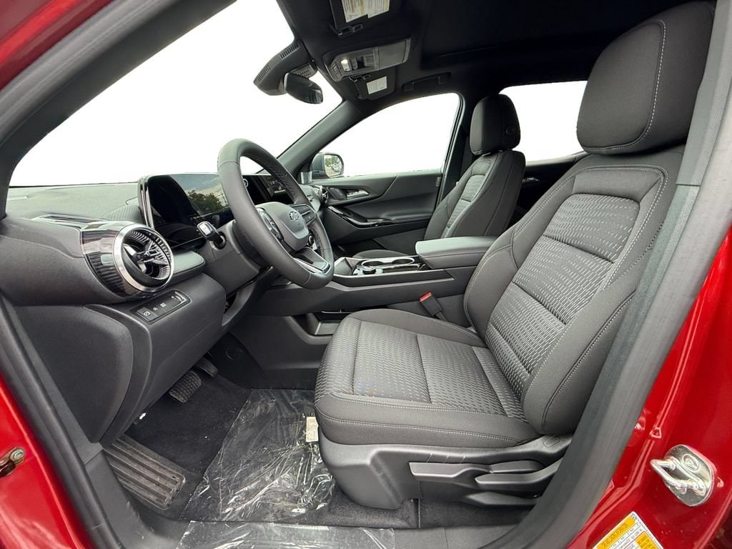 2027 Chevrolet Equinox LT - Photo 9