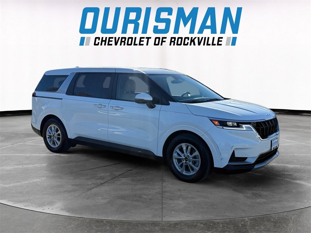 Used 2024 Kia Carnival LX