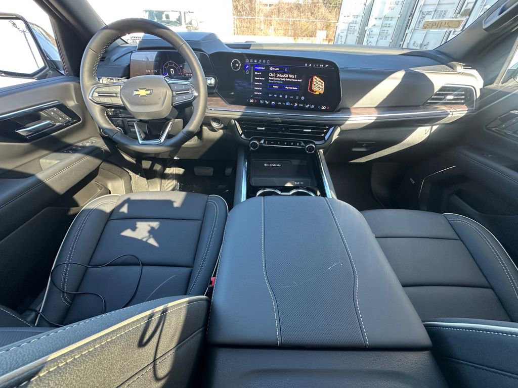 2026 Chevrolet Suburban Premier - Photo 26