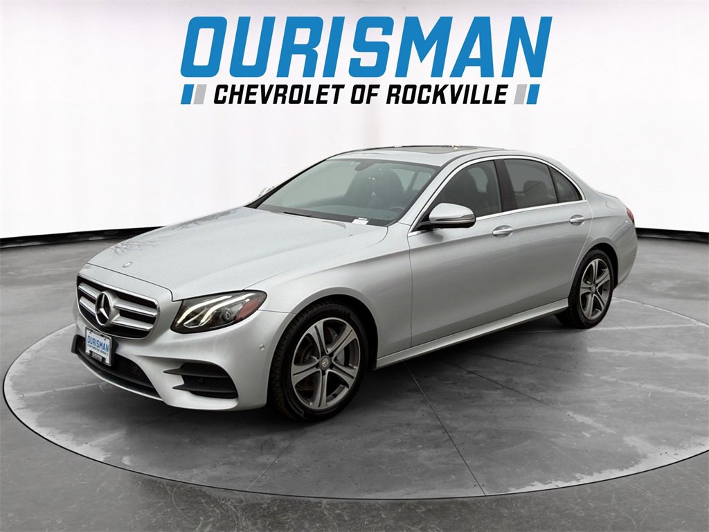 2017 Mercedes Benz E 300 photo 2