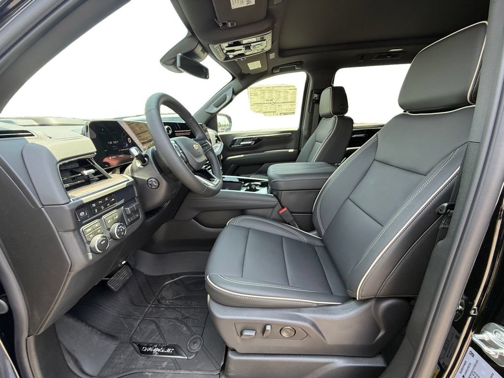 2026 Chevrolet Suburban Premier - Photo 9
