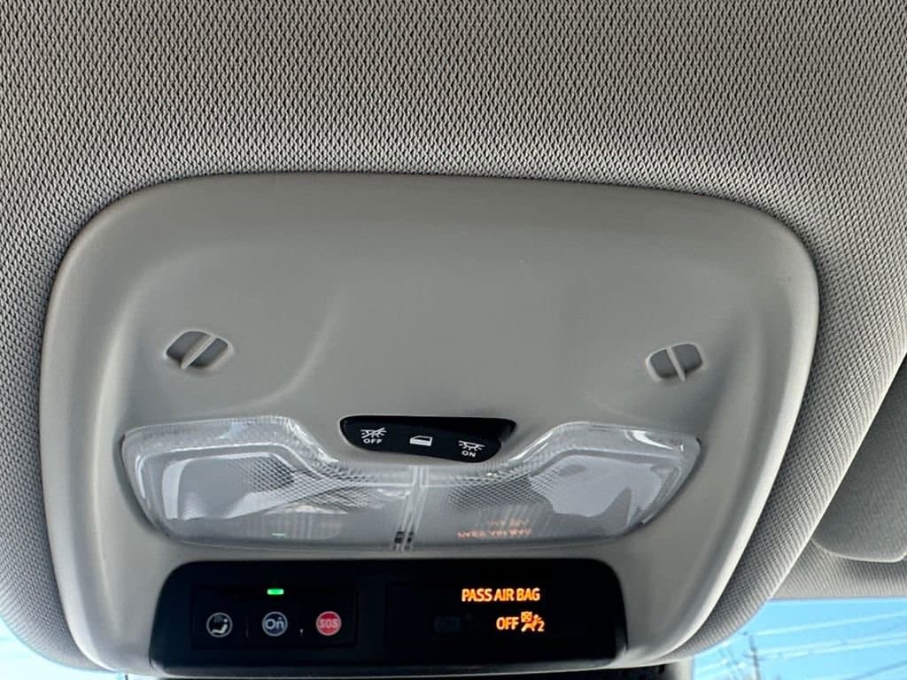2027 Chevrolet Bolt LT - Photo 20