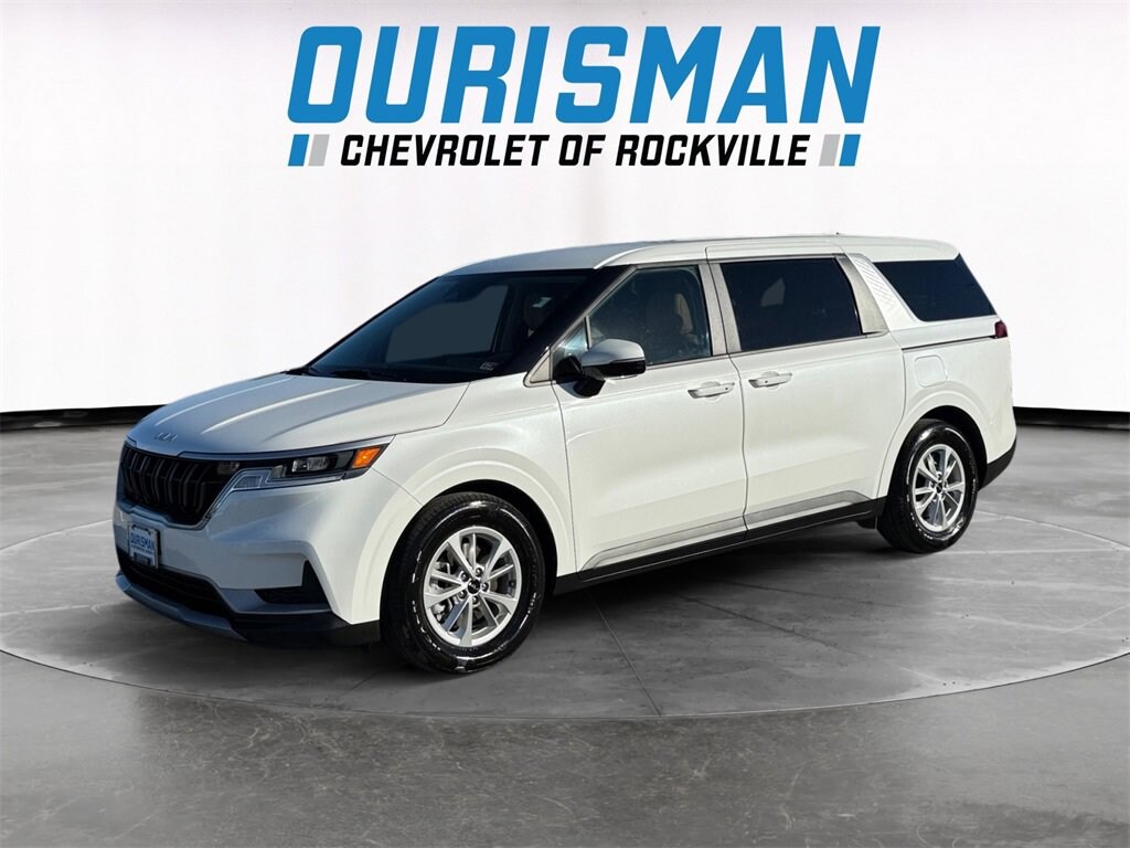 Used 2024 Kia Carnival LX