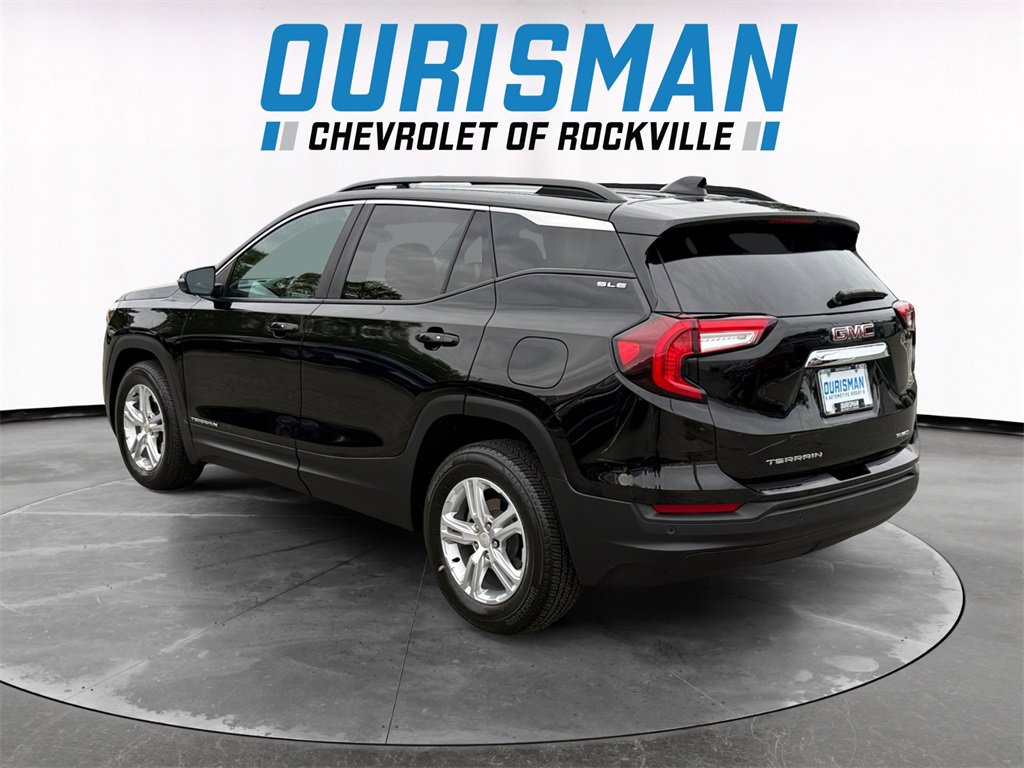 2022 Gmc Terrain SLE photo 3