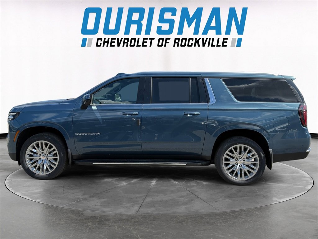 2025 Chevrolet Suburban LS photo 2