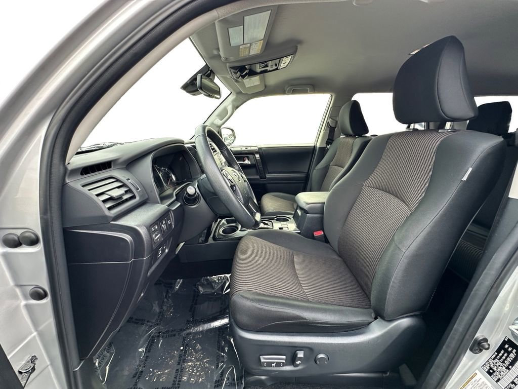 2024 Toyota 4Runner TRD Off-Road - Photo 9