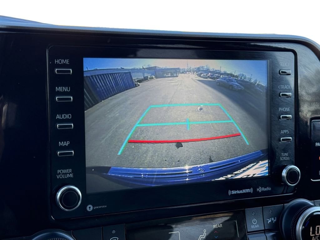 2022 Toyota Highlander XLE - Photo 15