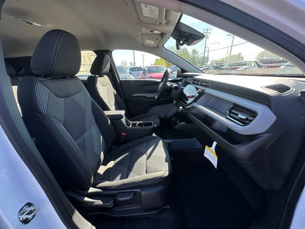 2027 Chevrolet Bolt LT - Photo 25