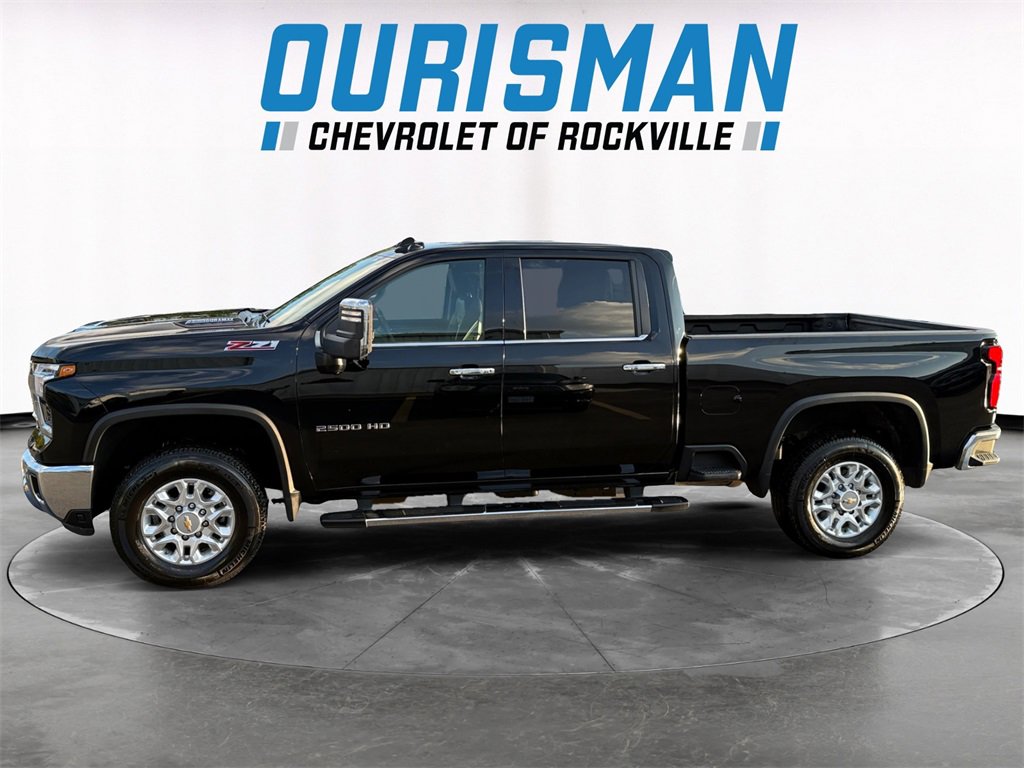 2024 Chevrolet Silverado 2500HD LTZ photo 3