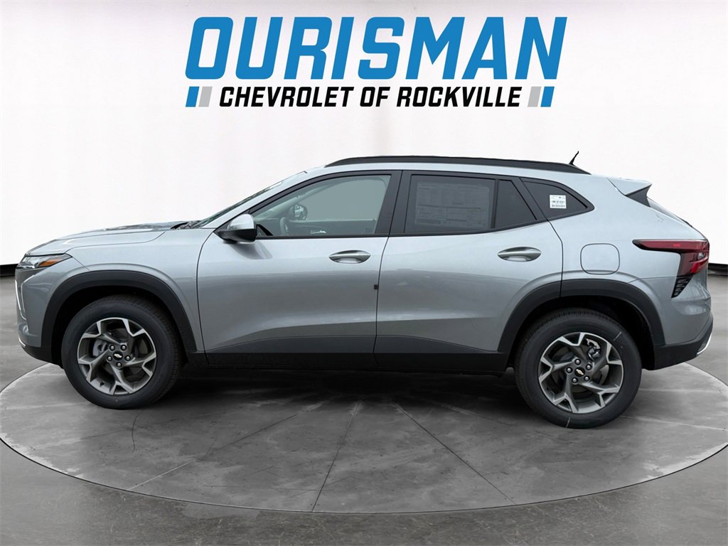2026 Chevrolet Trax LT photo 3