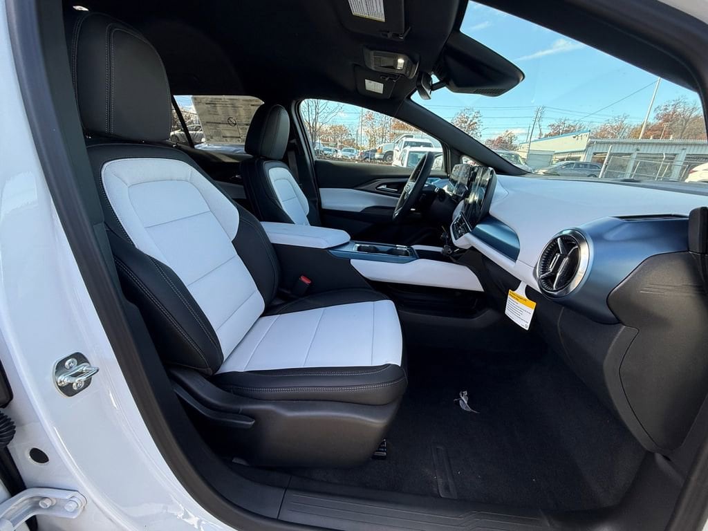 2026 Chevrolet Equinox EV 2LT - Photo 24