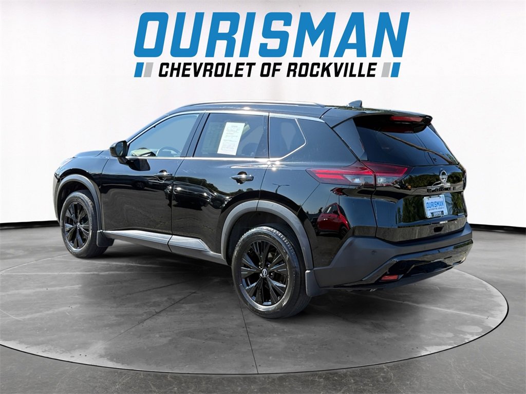 2023 Nissan Rogue SV photo 4