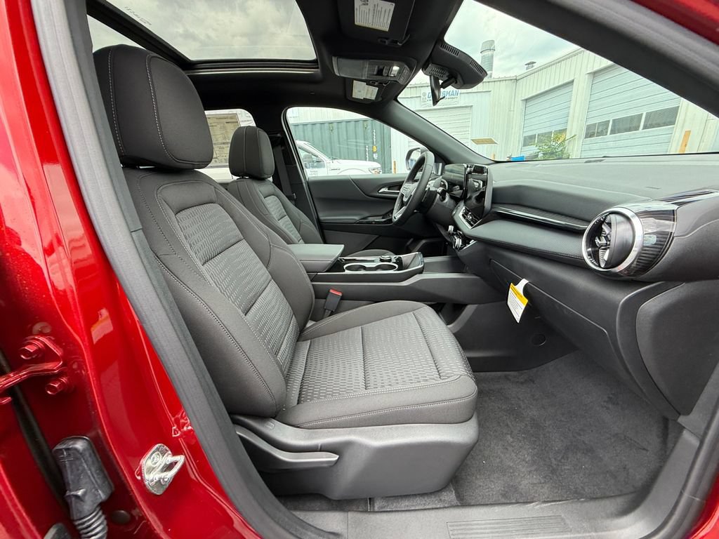 2027 Chevrolet Equinox LT - Photo 26