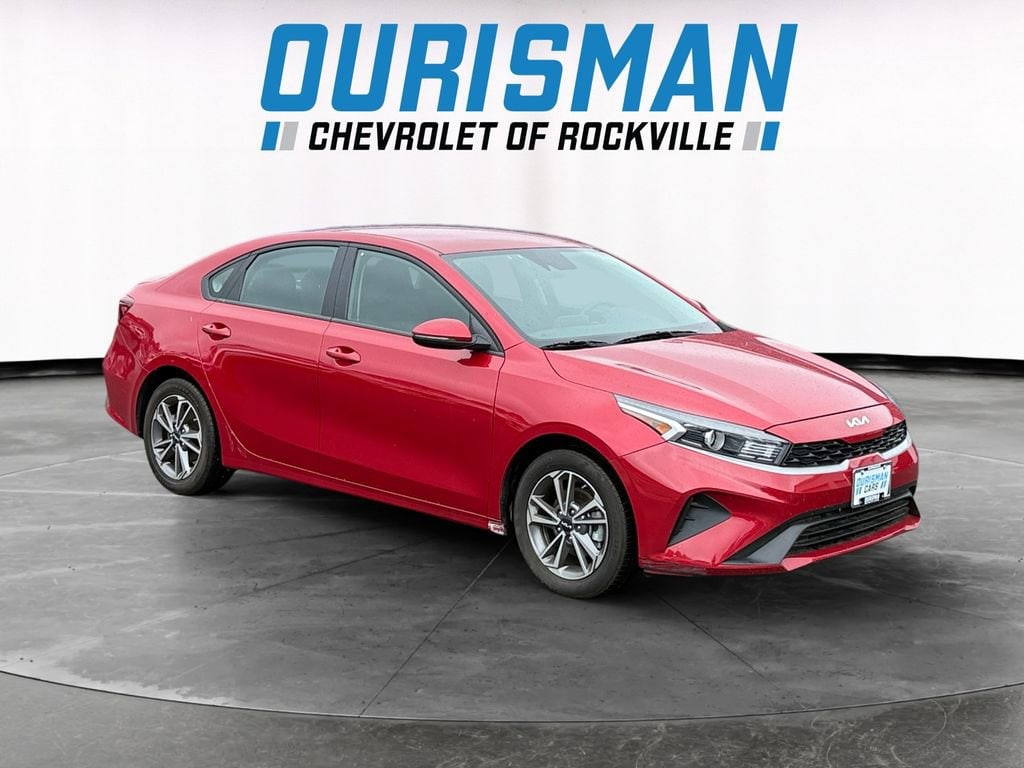 2023 Kia Forte LXS AT's photo