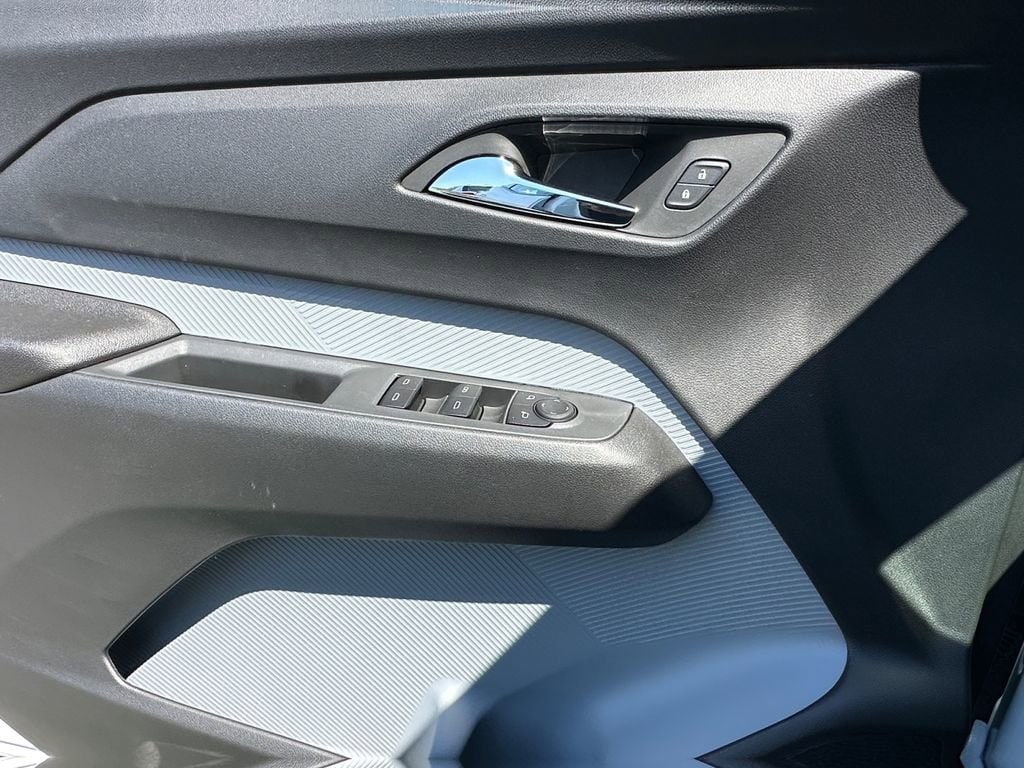 2027 Chevrolet Bolt LT - Photo 11