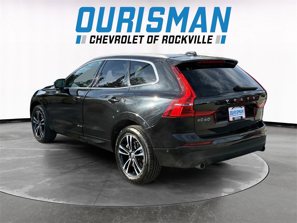 2018 Volvo XC60 Momentum photo 4