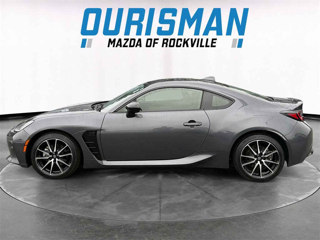 2022 Toyota GR86 Base photo 3