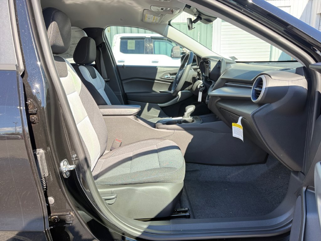 2026 Chevrolet Trax LS - Photo 24