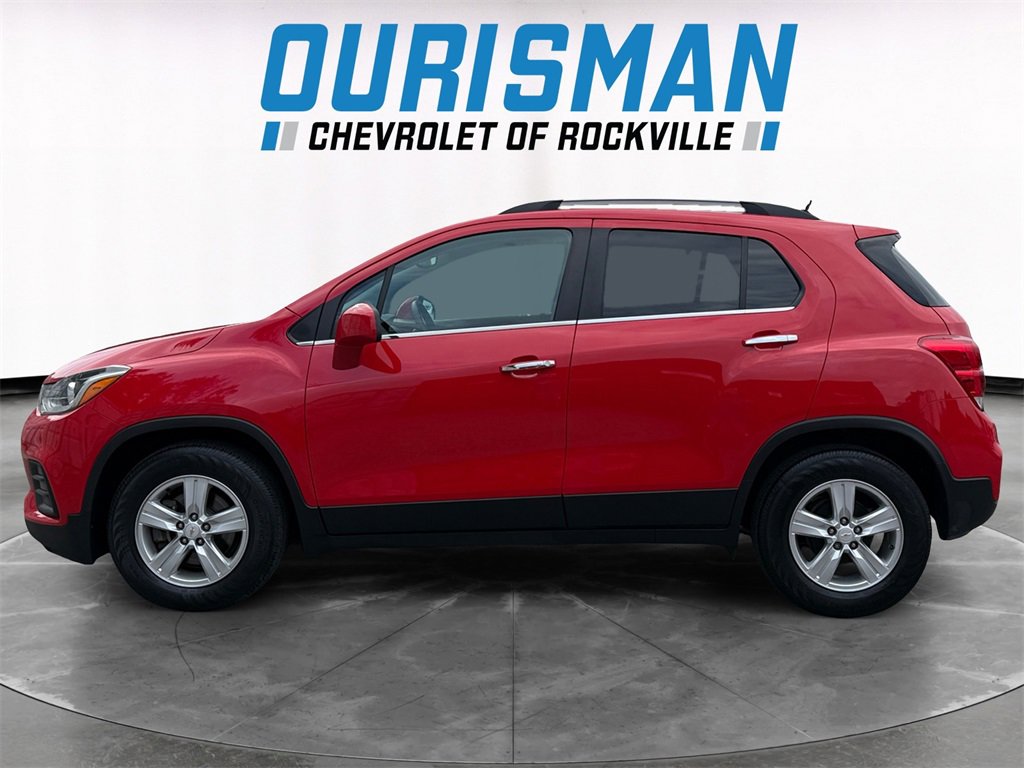 2020 Chevrolet Trax LT photo 3
