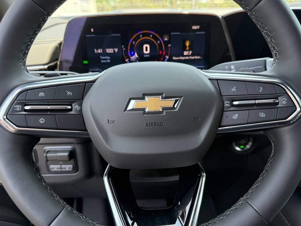2026 Chevrolet Suburban Premier - Photo 21