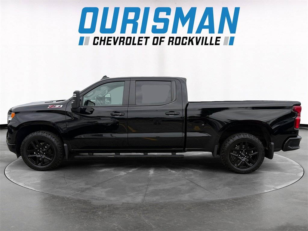 2023 Chevrolet Silverado 1500 RST photo 3