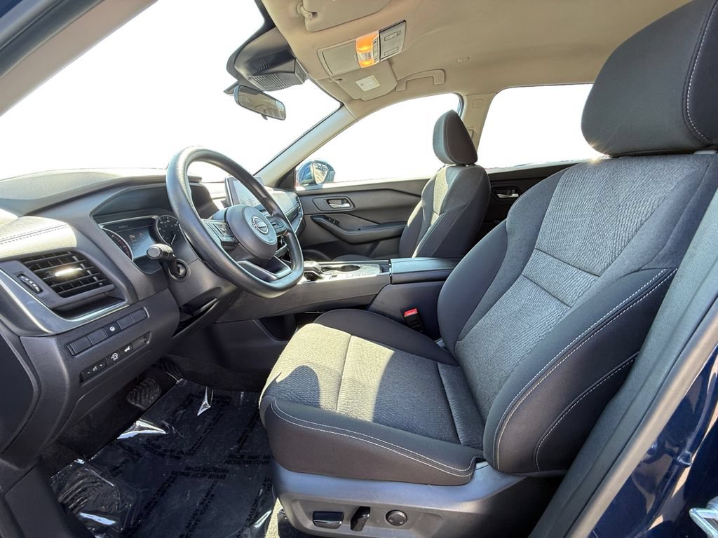 2024 Nissan Rogue SV - Photo 9