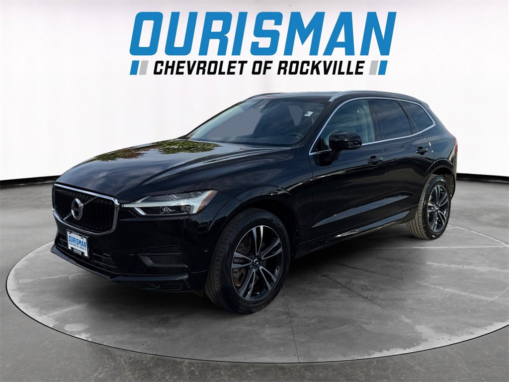 2018 Volvo XC60 Momentum photo 2