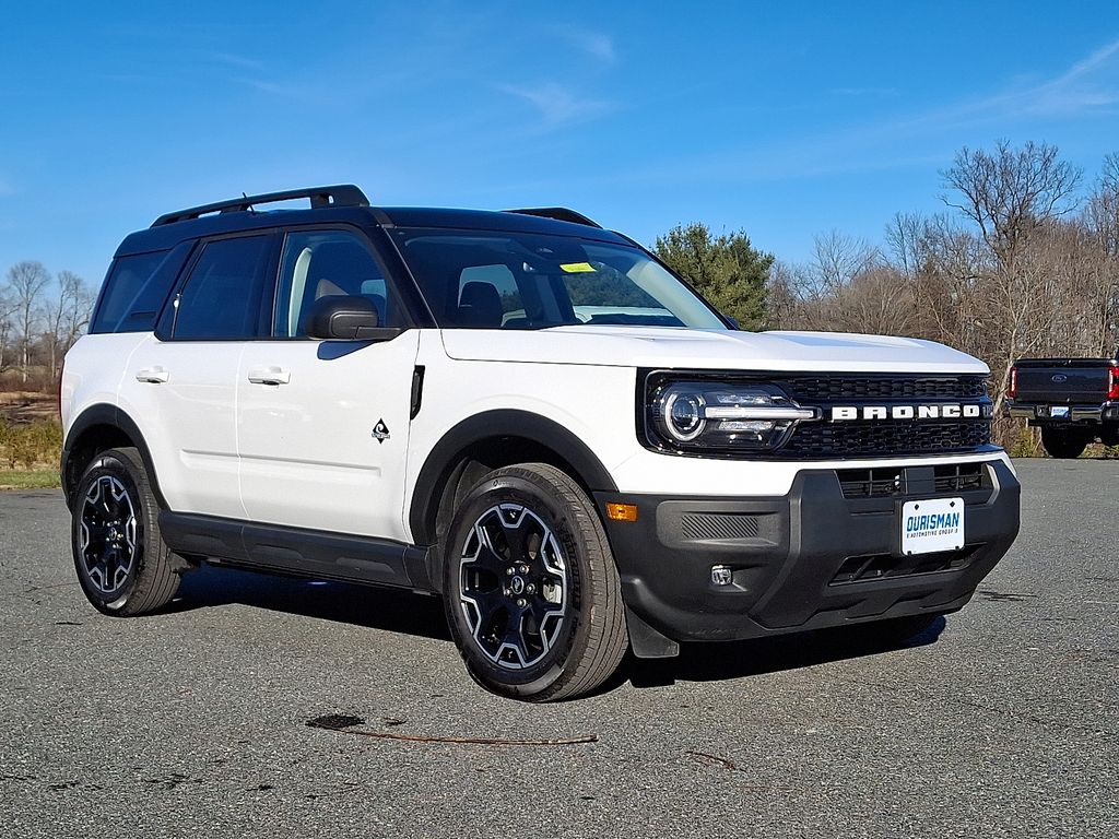 2025 Ford Bronco Sport Outer Banks's photo