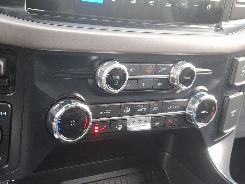 2025 Ford F-150 XLT - Photo 13