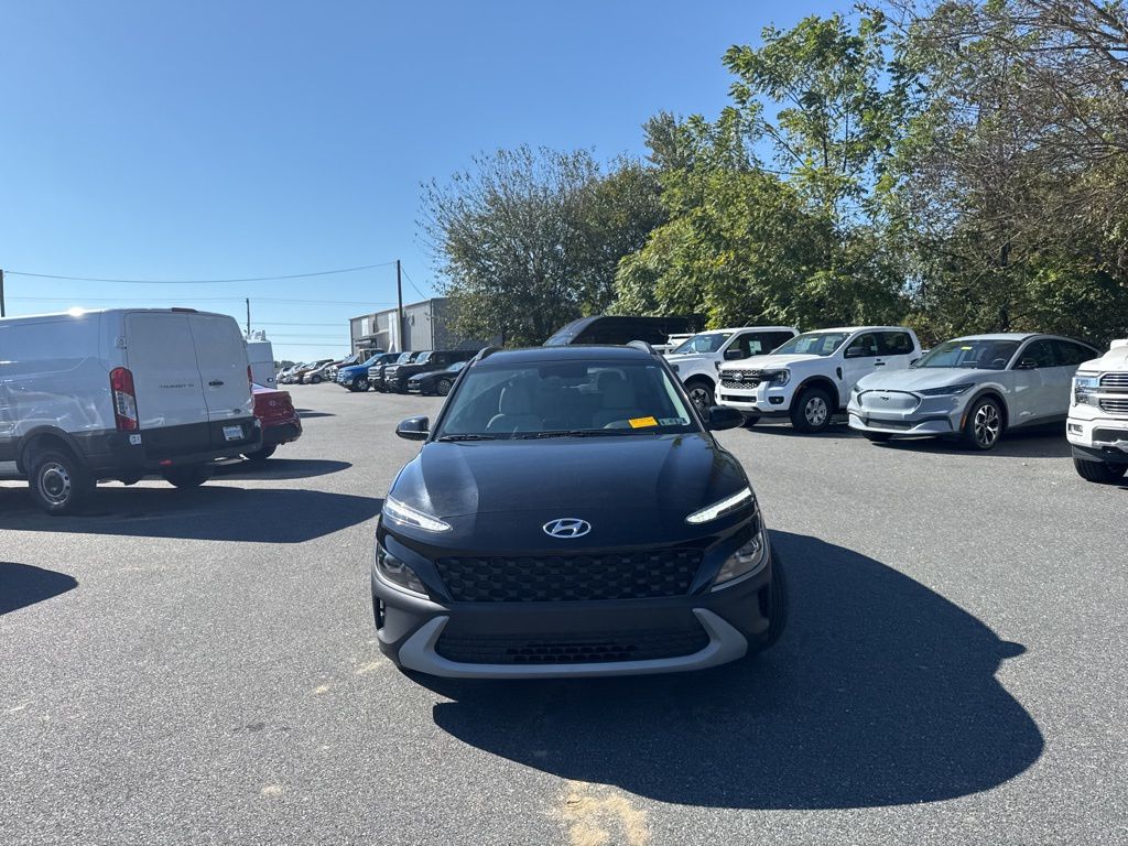 2023 Hyundai Kona SEL photo 2