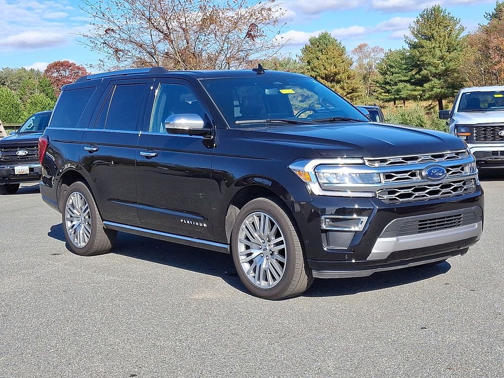 2024 Ford Expedition Platinum's photo