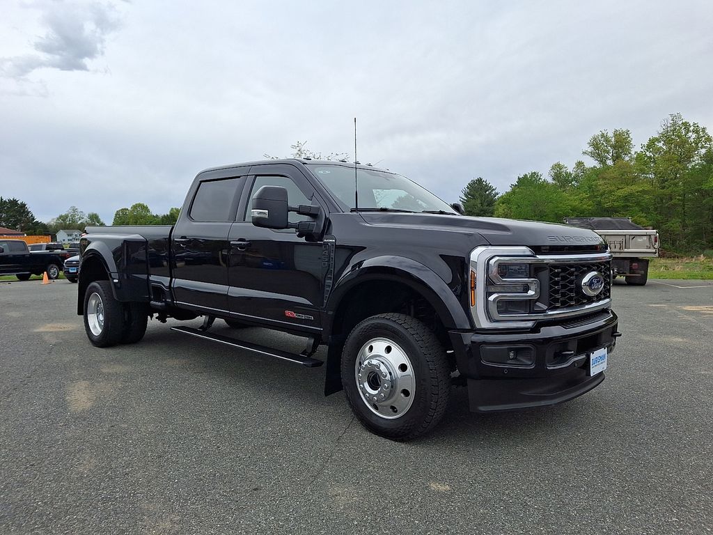 2025 Ford F-450 Platinum 4x4 Crew Cab 8' Box DRW's photo