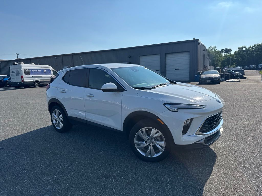 2025 Buick Encore GX Preferred AWD's photo